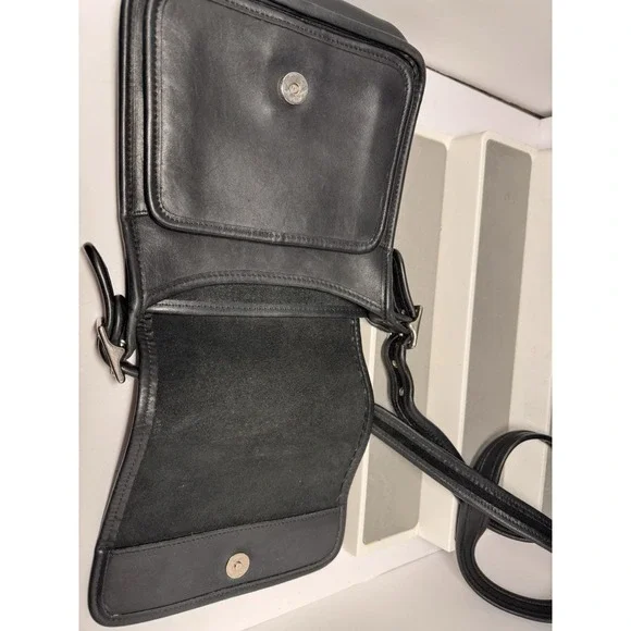 VTG Coach Bag Legacy Medium Studio Flap 9145 Black Leather Crossbody Purse Y2K - Picture 7 of 16